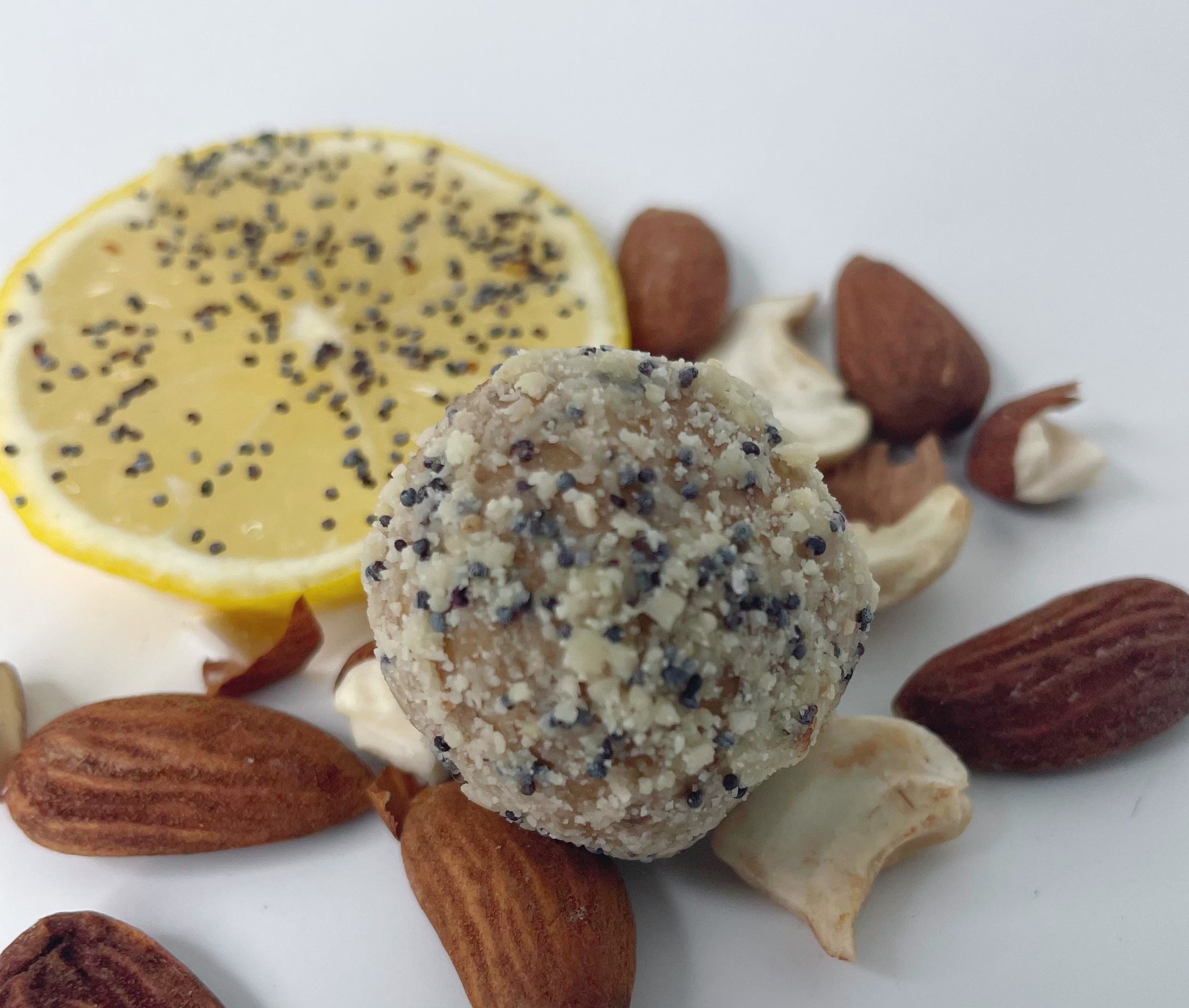 Lemon Poppyseed Prebiotic Protein Bites
